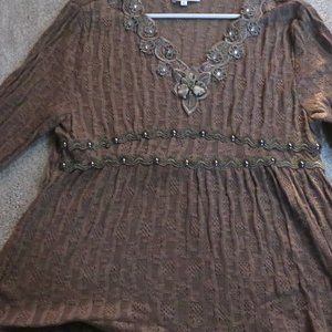 WOMEN'S  BROWN LACEY LONG SLEEVE - V TOP